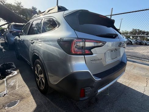 Used 2020 Subaru Outback Limited AWD/4WD image 4