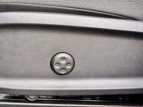 Certified 2024 Mercedes-Benz GLB 250 4MATIC image 8