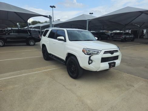 Used 2023 Toyota 4Runner SR5 Premium w/ Moonroof Package image 3