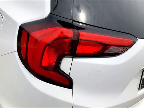 Used 2018 GMC Terrain SLT w/ Preferred Package FWD image 32