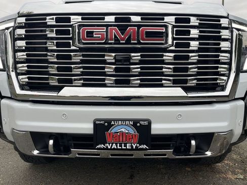 New 2026 GMC Sierra 3500 Denali w/ Denali Reserve Package image 32