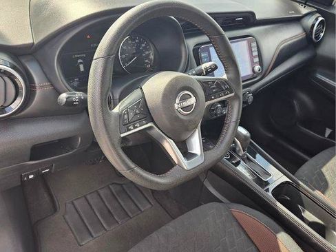 Used 2024 Nissan Kicks SR w/ Exterior Package FWD image 11