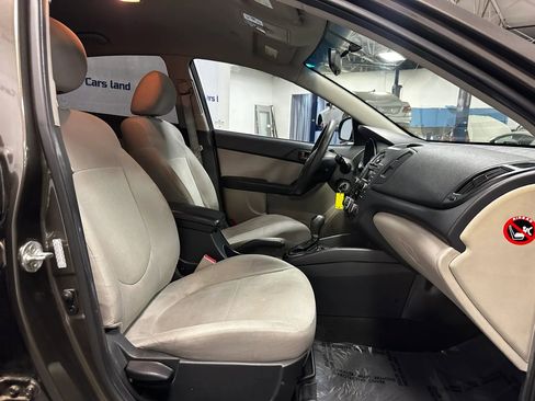 Used 2011 Kia Forte EX image 23