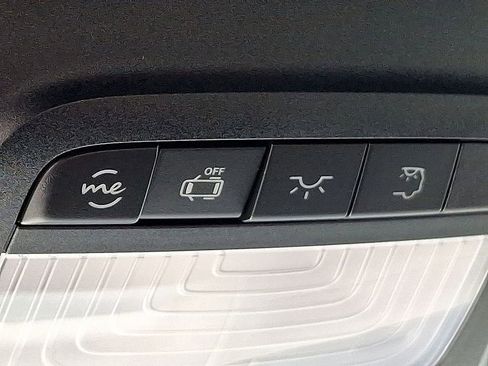 Used 2025 Mercedes-Benz Sprinter 2500 image 24