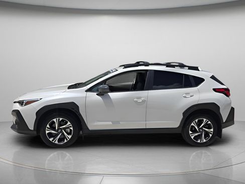 Used 2024 Subaru Crosstrek 2.0i Premium AWD/4WD image 3