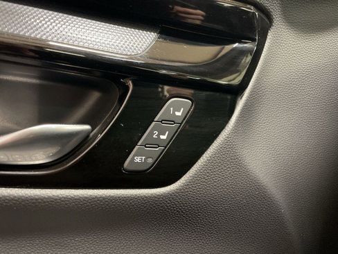 Used 2024 Honda CR-V EX-L image 30