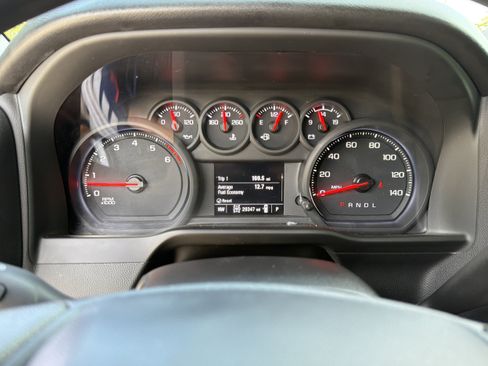Used 2025 Chevrolet Silverado 2500 Custom w/ Custom Value Package AWD/4WD image 15