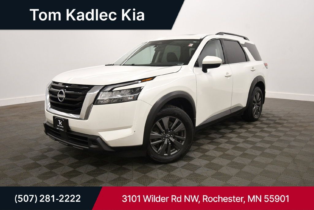 Used 2022 Nissan Pathfinder SV w/ SV Premium Package AWD/4WD image 1