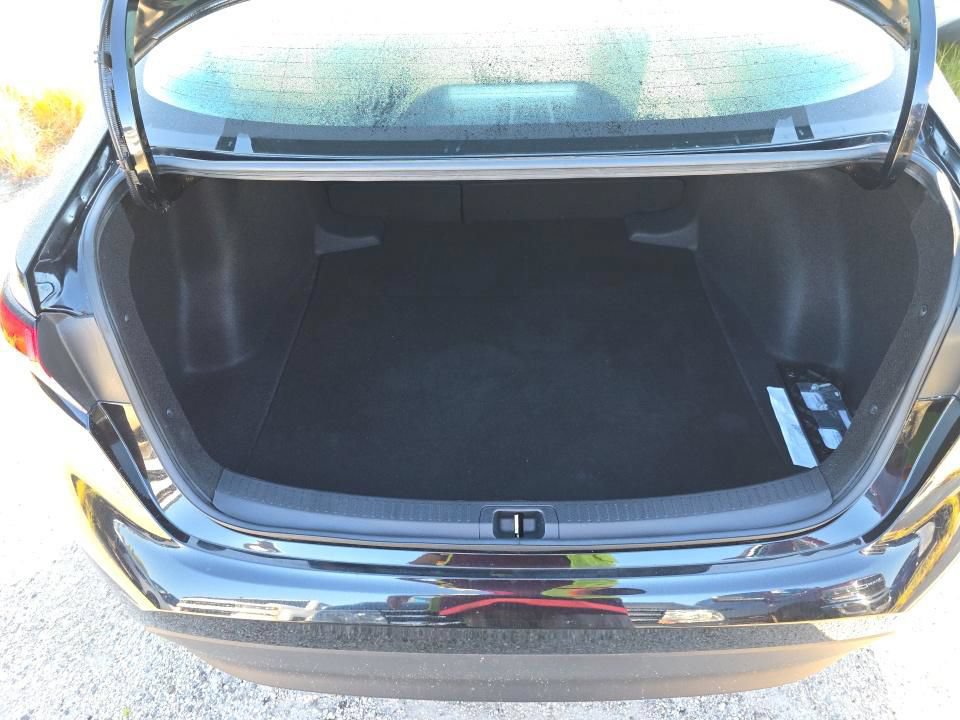 Used 2024 Toyota Corolla LE FWD image 11