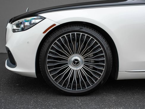 Used 2022 Mercedes-Benz Maybach S 580 4MATIC image 43