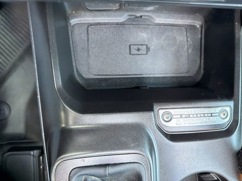 Used 2021 Ford Bronco Badlands image 16