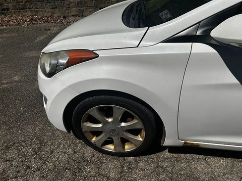 Used 2011 Hyundai Elantra Limited FWD image 17