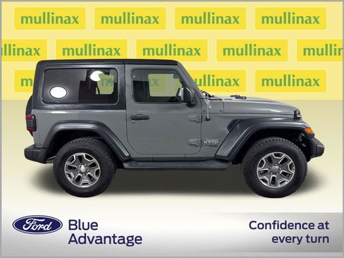 Used 2018 Jeep Wrangler Sport AWD/4WD image 2