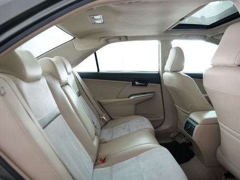 Used 2013 Toyota Camry XLE w/ Leather Pkg FWD image 42