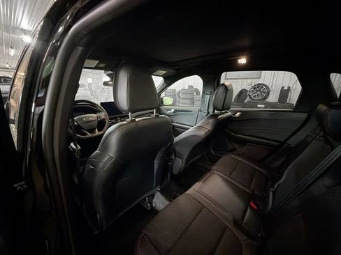 Used 2023 Ford Escape ST-Line Select w/ Tech Pack #1 AWD/4WD image 9