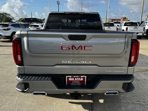 Used 2025 GMC Sierra 1500 Denali w/ Denali Reserve Package AWD/4WD image 9
