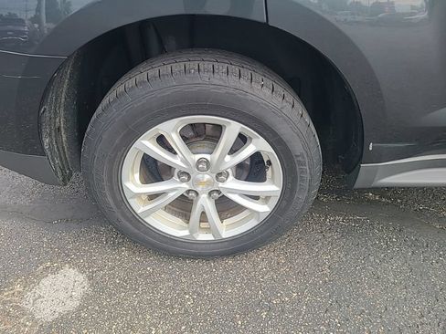 Used 2017 Chevrolet Equinox LT FWD image 8