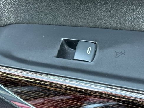 Used 2020 GMC Sierra 1500 SLE w/ SLE Value Package image 22