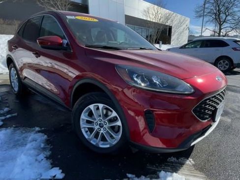 Used 2020 Ford Escape SE image 8
