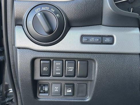 Used 2018 Nissan Titan PRO-4X w/ Pro-4x Utility Package image 19