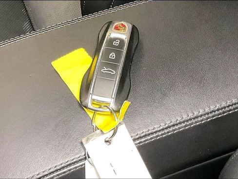 Used 2024 Porsche 911 Carrera 4S w/ Premium Package image 21