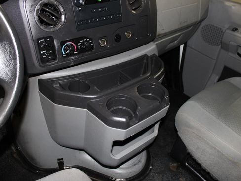 Used 2009 Ford E-150 and Econoline 150 RWD image 15