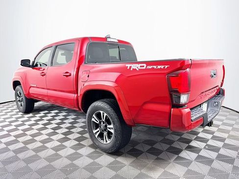 Used 2019 Toyota Tacoma TRD Sport RWD image 5