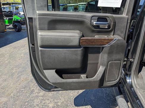 Used 2021 GMC Sierra 2500 SLE w/ X31 Off-Road Package AWD/4WD image 14
