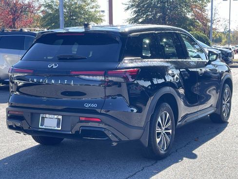 Certified 2025 INFINITI QX60 Pure image 4