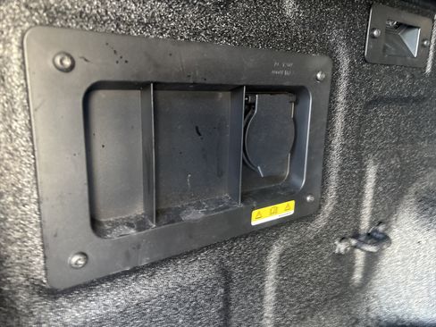 Used 2025 Ford Ranger Lariat w/ Trailer Tow Package image 5