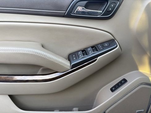 Used 2018 GMC Yukon SLT w/ Premium Edition image 31