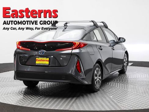 Used 2022 Toyota Prius Prime XLE image 5