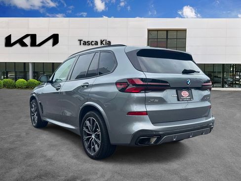 Used 2024 BMW X5 xDrive40i w/ M Sport Package AWD/4WD image 6