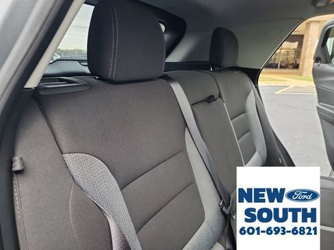 Used 2024 Chevrolet TrailBlazer LT w/ Convenience Package image 30