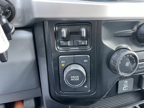 New 2025 Ford F550 4x4 SuperCab Super Duty image 52