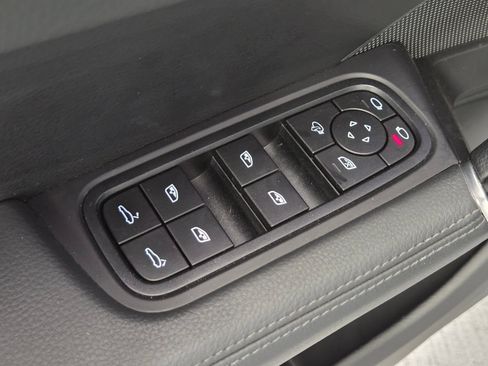Certified 2023 Porsche Cayenne Coupe AWD/4WD image 15