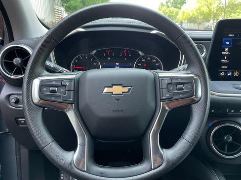 Used 2025 Chevrolet Blazer LT FWD image 15