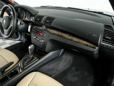 Used 2011 BMW 128i Convertible image 19