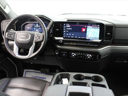 Used 2025 GMC Sierra 1500 SLT AWD/4WD image 9