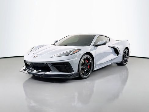 Used 2024 Chevrolet Corvette Stingray Preferred Cpe w/ Z51 Performance Package RWD image 3