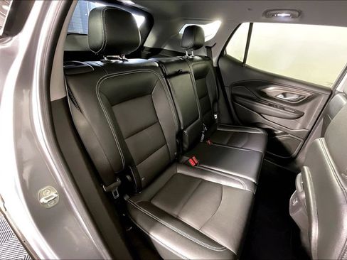 Used 2023 GMC Terrain SLT AWD/4WD image 32