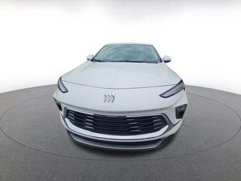 Used 2025 Buick Encore GX Preferred image 2