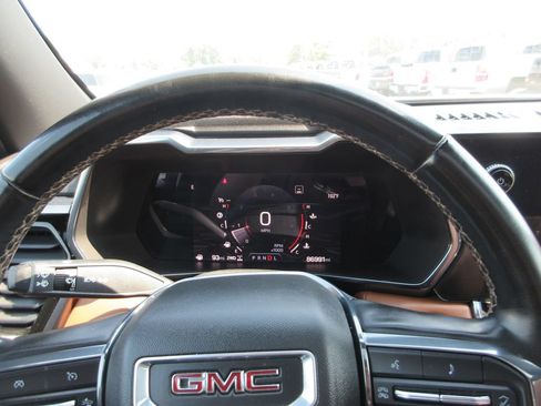 Certified 2023 GMC Canyon AT4 w/ AT4 Premium Package AWD/4WD image 33