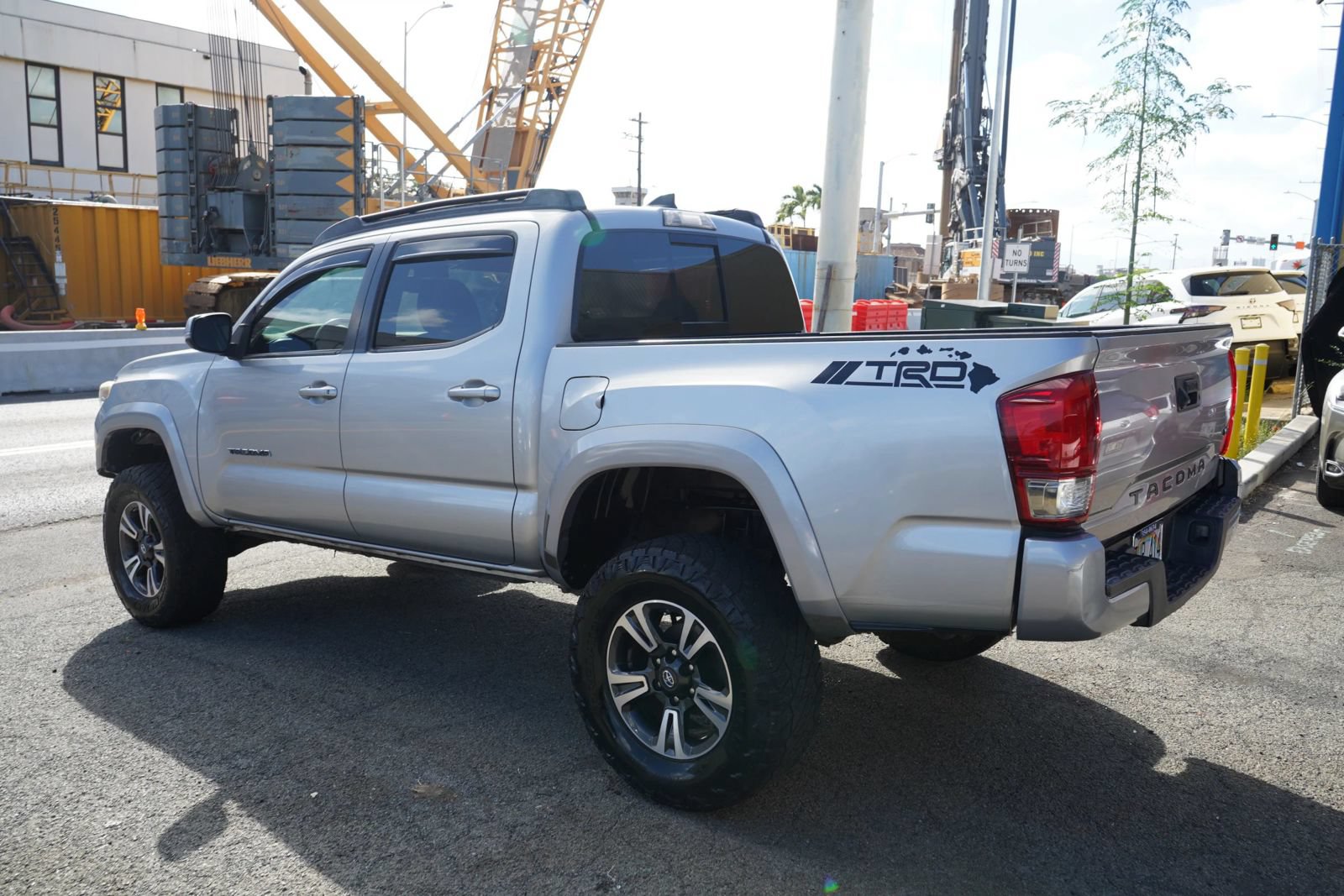 Used 2017 Toyota Tacoma TRD Sport RWD image 23