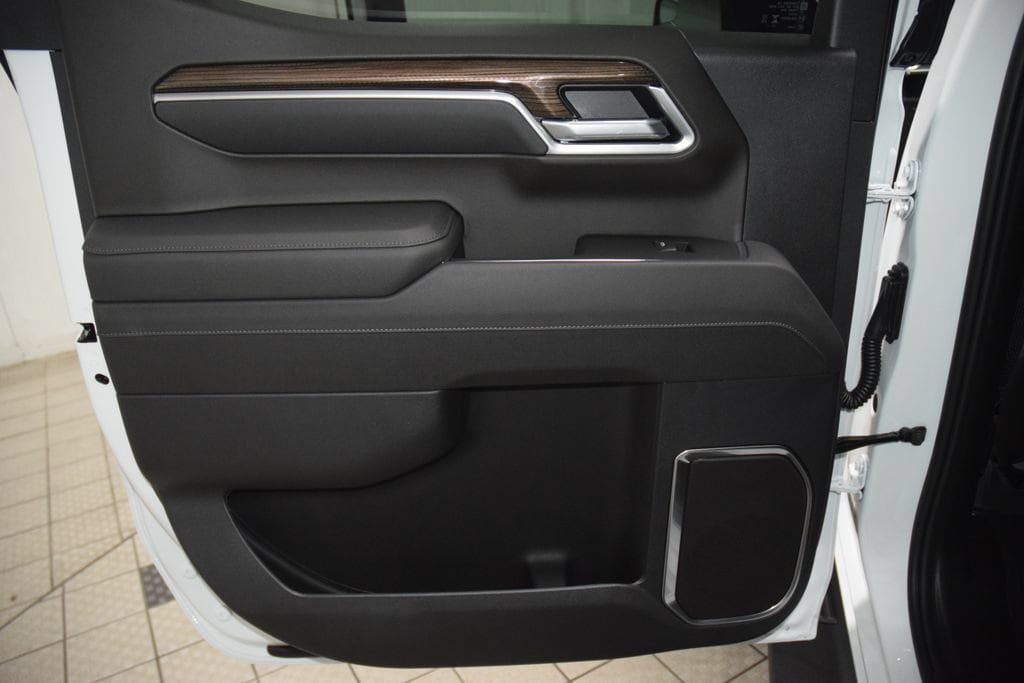 New 2026 Chevrolet Silverado 1500 RST w/ Z71 Off-Road Package AWD/4WD image 44