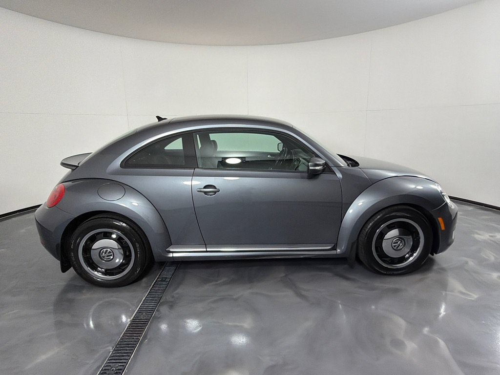 Used 2016 Volkswagen Beetle 1.8T SE FWD image 4