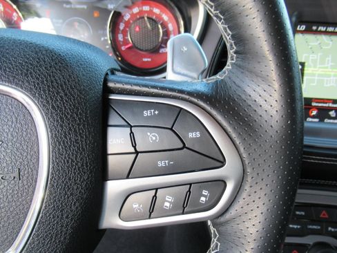 Used 2023 Dodge Challenger SRT Hellcat w/ Driver Convenience Group RWD image 24