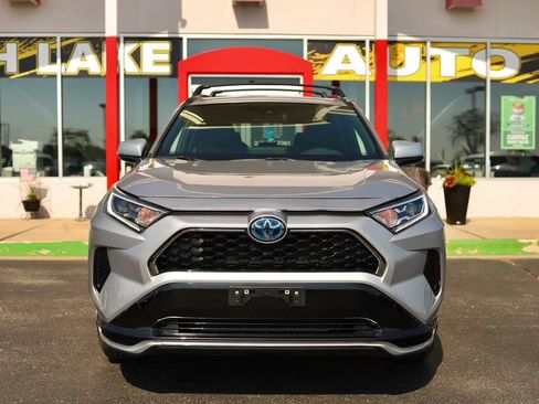 Used 2021 Toyota RAV4 SE w/ Weather & Moonroof Package AWD/4WD image 2