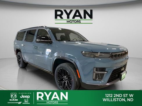 New 2026 Jeep Grand Wagoneer L Limited AWD/4WD image 1