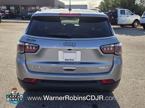 Used 2024 Jeep Compass Latitude AWD/4WD image 11